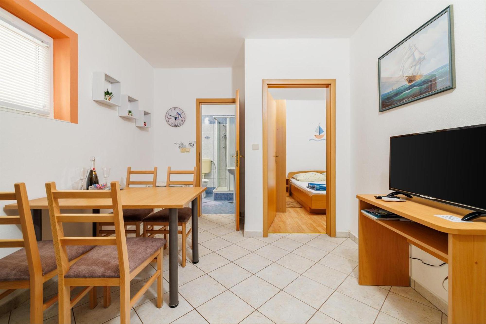 Apartment Julija Povile Exterior photo